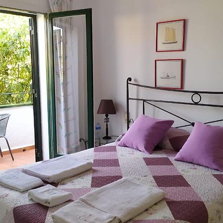 Magnolia, Habitacion Matrimonial Con Bano Uso Privado, En Casa Compartida Palafrugell Exterior foto