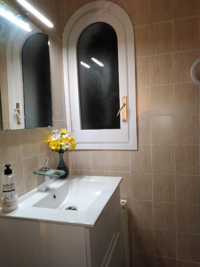 Magnolia, Habitacion Matrimonial Con Bano Uso Privado, En Casa Compartida Palafrugell Exterior foto