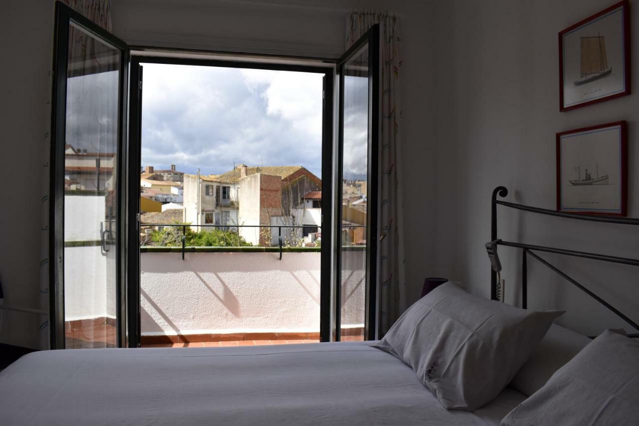 Magnolia, Habitacion Matrimonial Con Bano Uso Privado, En Casa Compartida Palafrugell Exterior foto