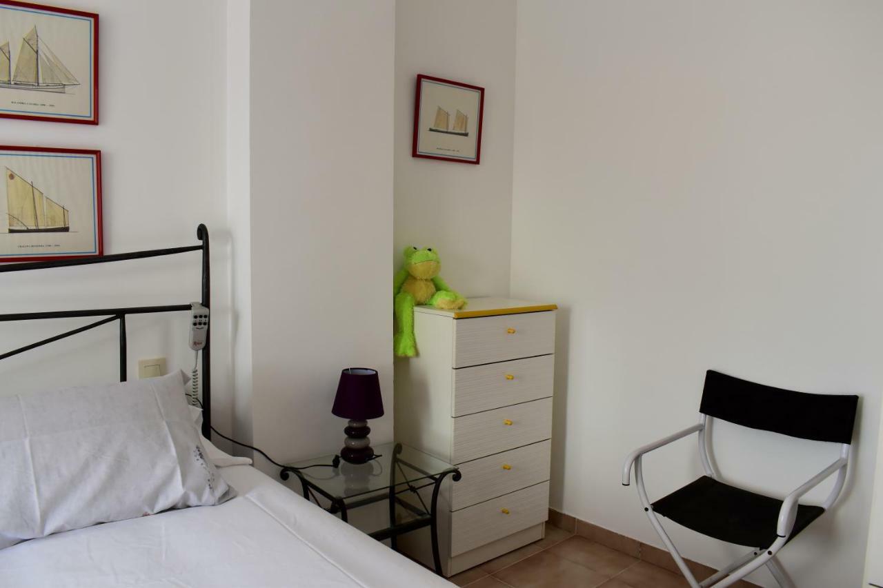 Magnolia, Habitacion Matrimonial Con Bano Uso Privado, En Casa Compartida Palafrugell Exterior foto